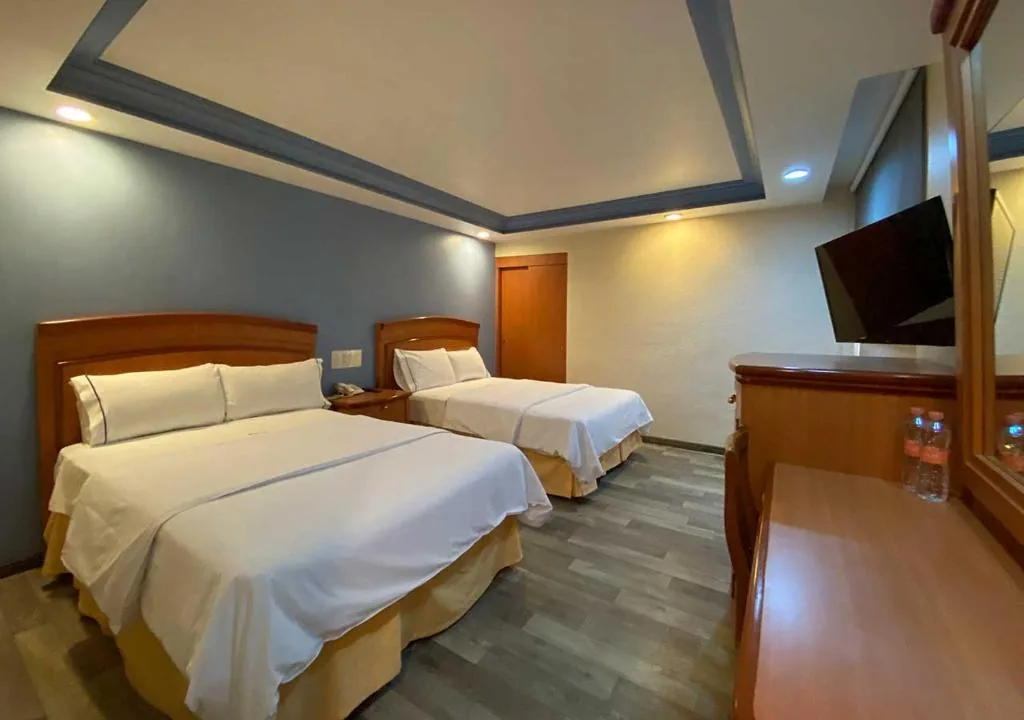 Habitación Doble - 2 camas dobles — Hotel San Diego