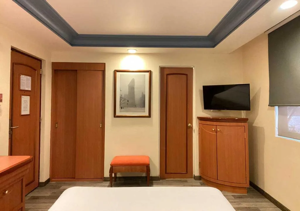 Habitación Estándar - 1 cama grande — Hotel San Diego
